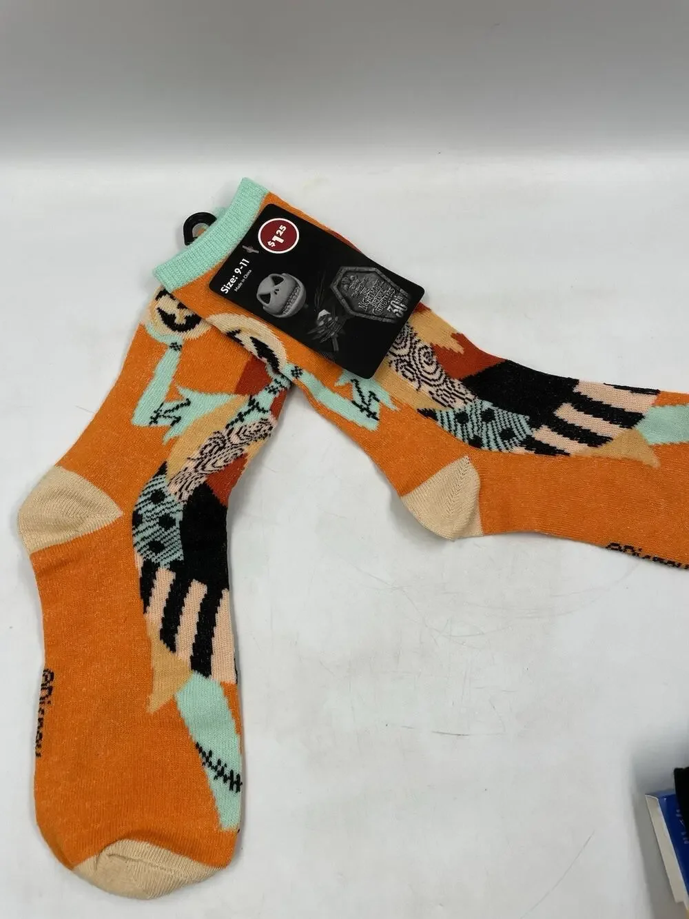 Women's Halloween NIGHTMARE BEFORE CHRISTMAS 9-11 Crew SOCKS Shoe Size 4-10